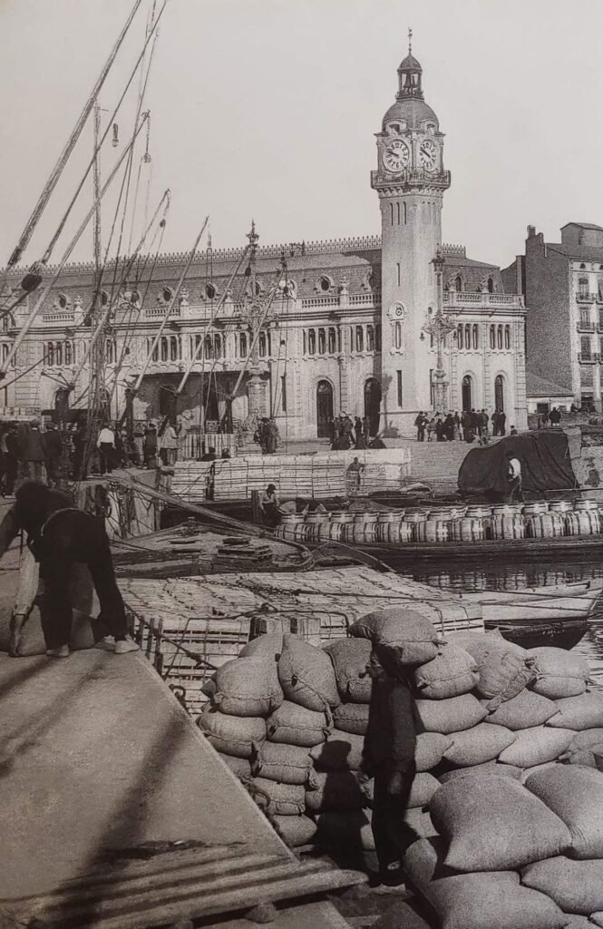 el grau valensiya limanı